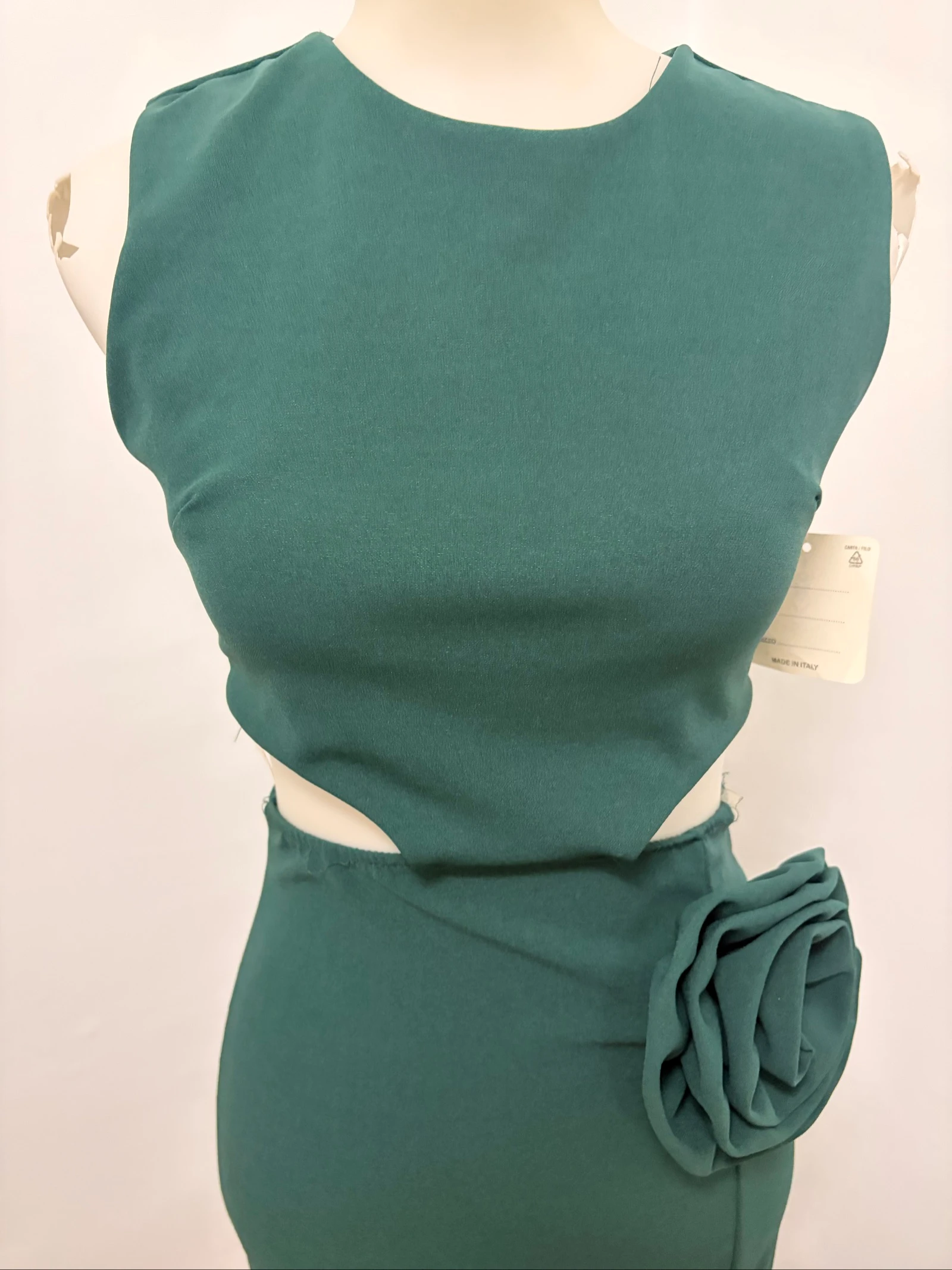 Green party dress with flower – photo 5